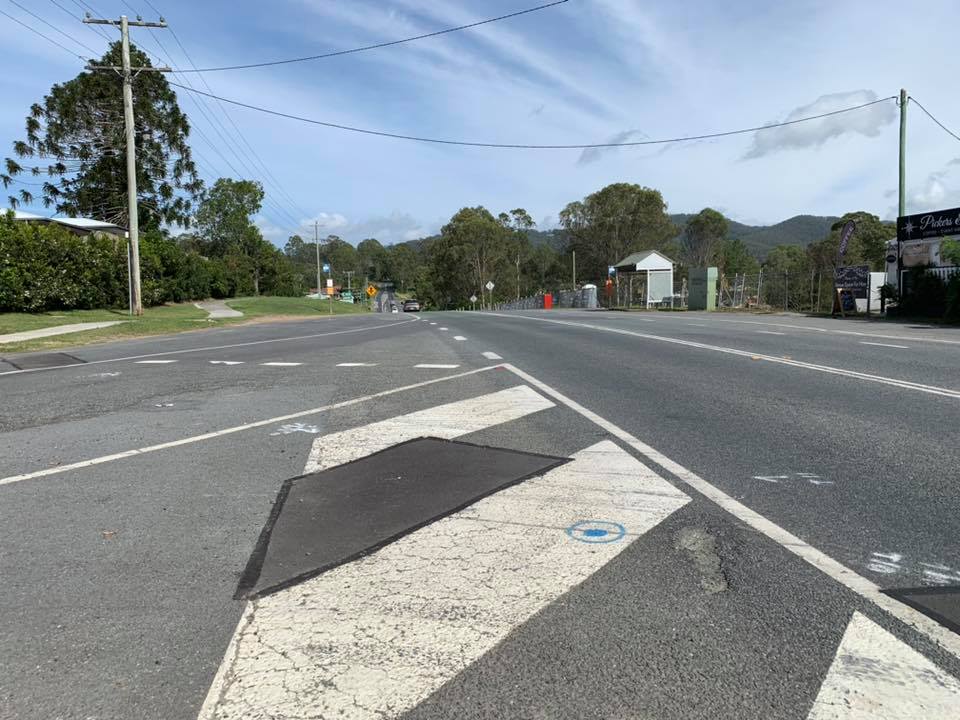 Tamborine-Oxenford Road, Upper Coomera